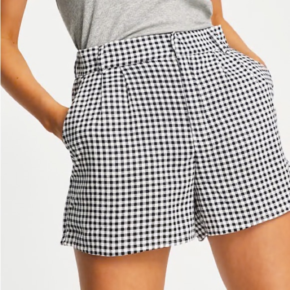 2/15$ 🍒 ROMWE 100% Cotton Black and White High Waist Gingham Shorts 6/Medium